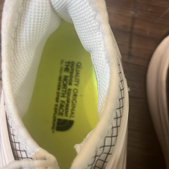 THE NORTH FACE WOMEN'S OXEYE TECH TNF WHITE / TNF BLACK Size 8 NWOB - Picture 5 of 10